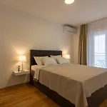 Lungomare Lux Apartments