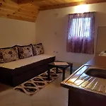 Vikendica Filip L