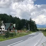 Kuca U Borju - House In Pines