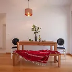Aria Apartments