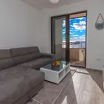 Apartment Sidro