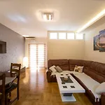 Djurkovic Apartment