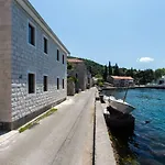 Romeo And Juliet Apartments