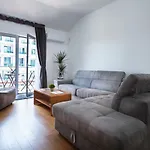 Palm One Apartment