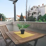 Apartment Lim