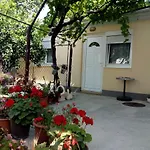 Apartman Lora