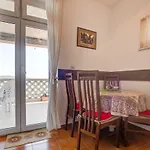 Sea Line Apartments