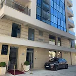 Panoramic Sea View 3-Bedroom Apartment 50 M From The Sea
