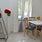 Art Apartments