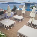 Lunde Sea View Apartment