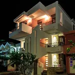 De Lux Apartments Luka