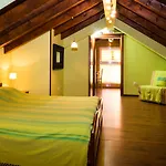 Tianis Apartments