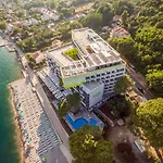 Carine Hotel Park
