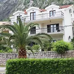 Apartments Miramar