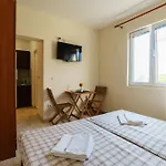 Apartments Lora