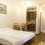 Sms Apartments