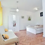 Apartment Stari Grad