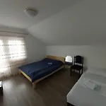 Guest House Vlahovic