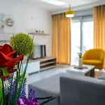 Buzuku Apartments Liman