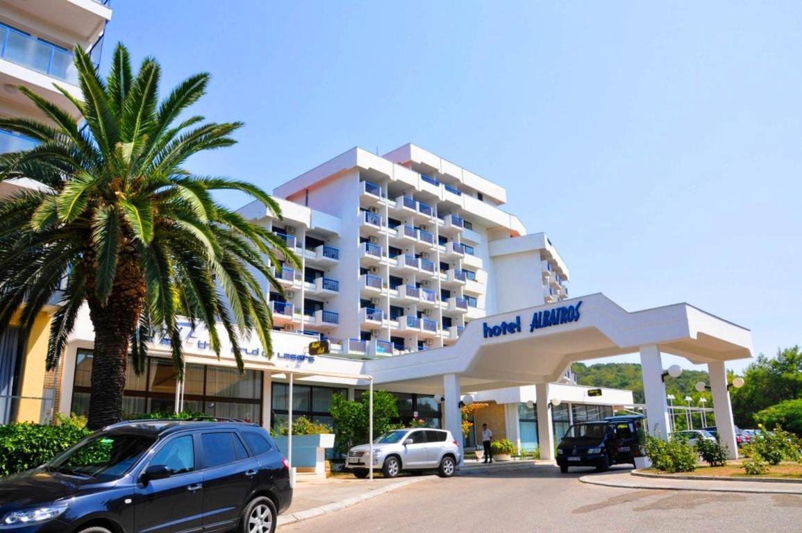 Hotel Corpus B - Albatros