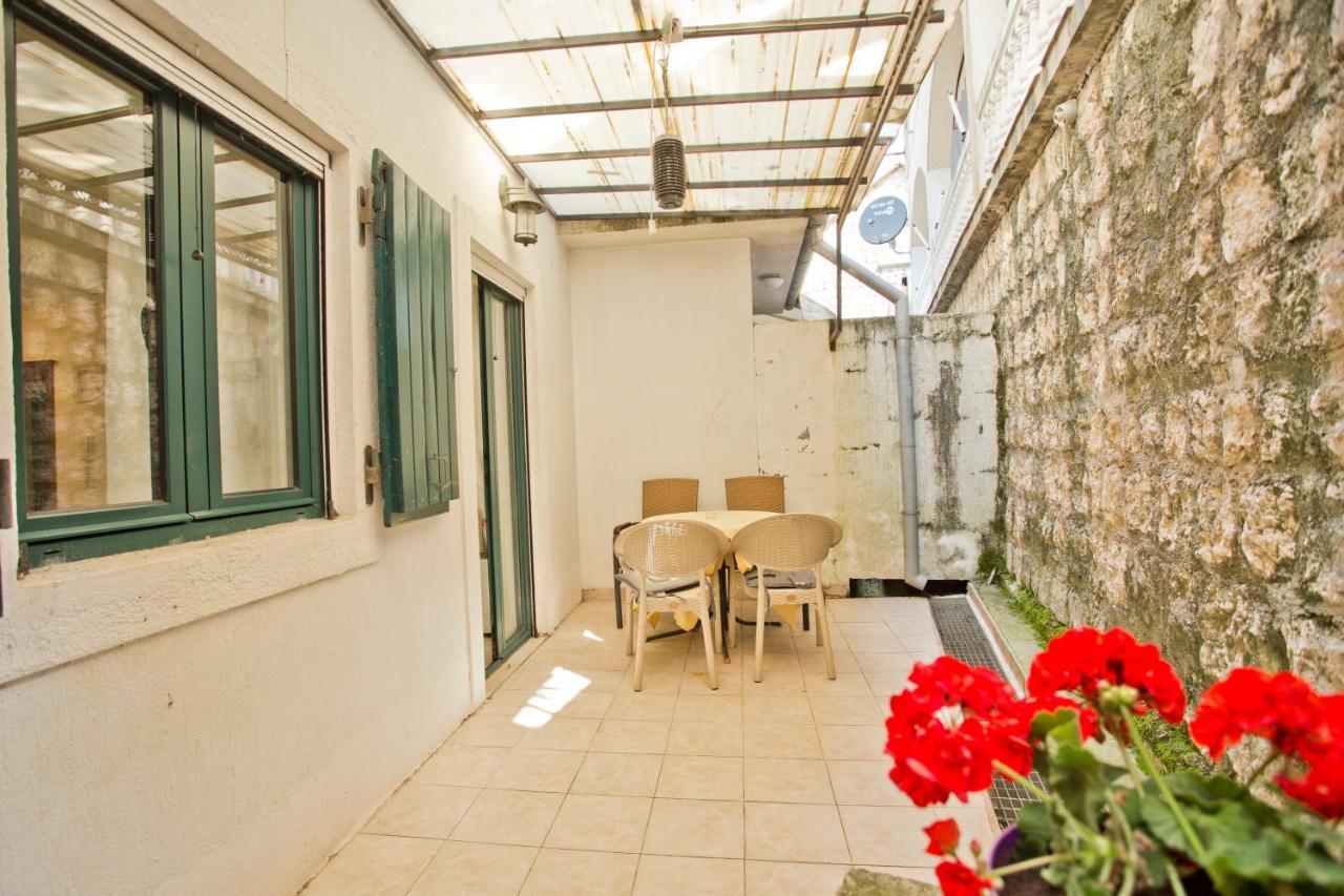 Iva Apartment