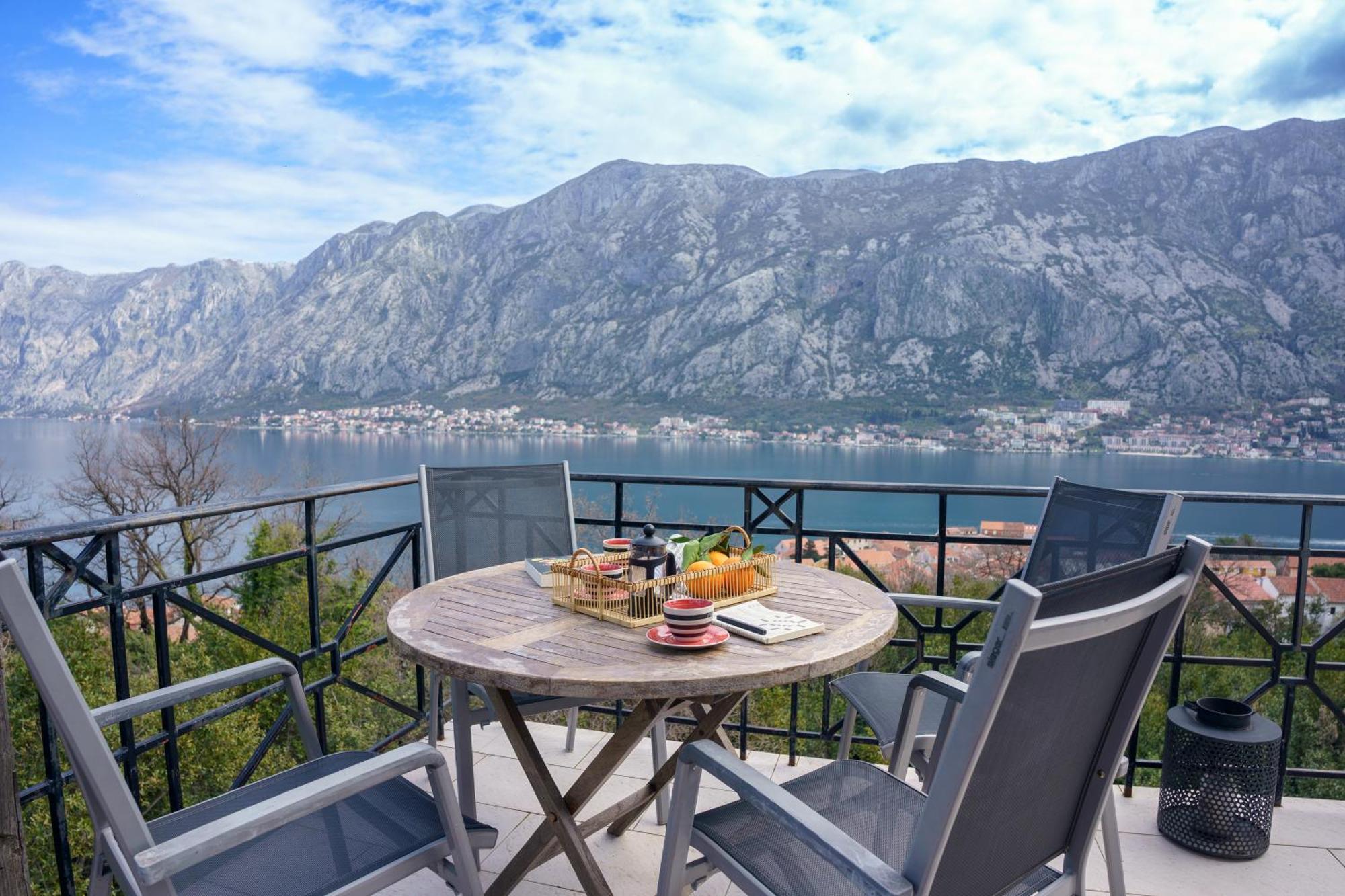 Apartment Sea View In Kotor Bay *