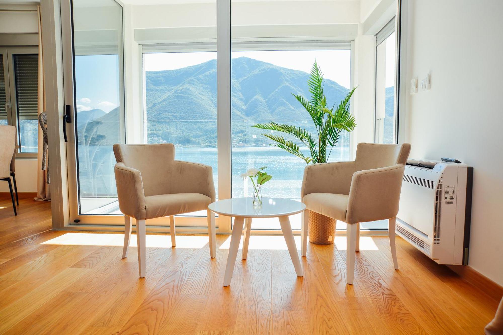 Sea View For 4