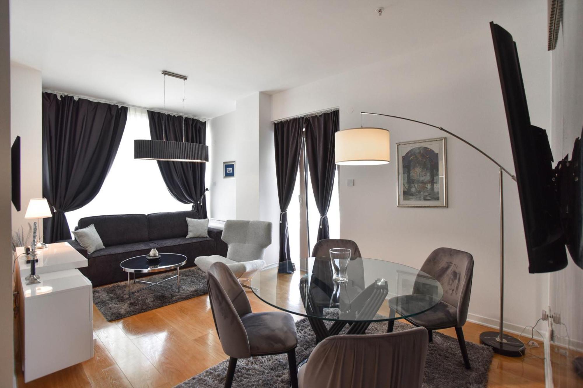 Apartmán Luxury One Bedroom In Beachfront Budva