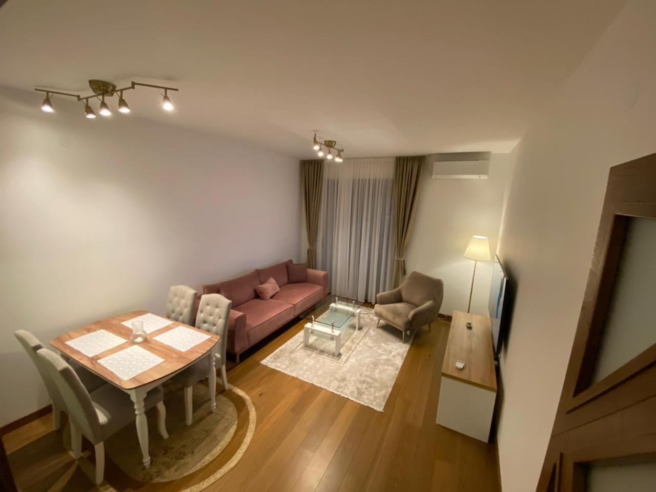 Apartment High In The Hill