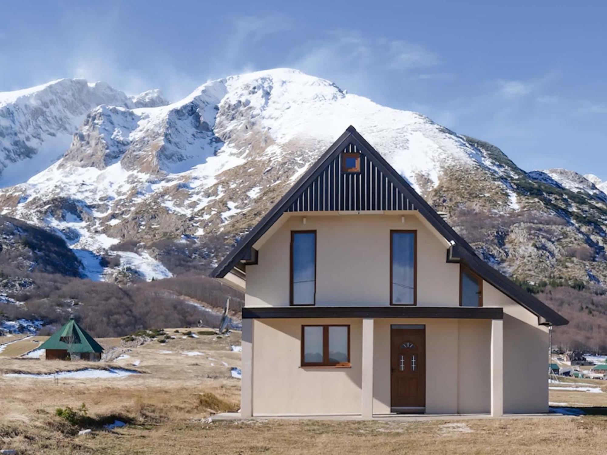 Cozy House With Sauna Near Durmitor National Park Ferienhaus *